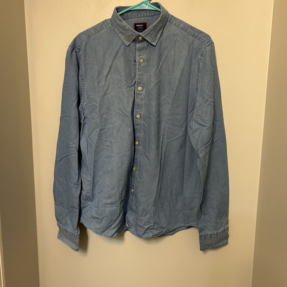 UNTUCKit Shirt Mens M Blue Chambray Reg Fit Button Up Long Sleeve New - Picture 7 of 8